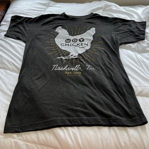 Nashville novelty Tee men’s medium